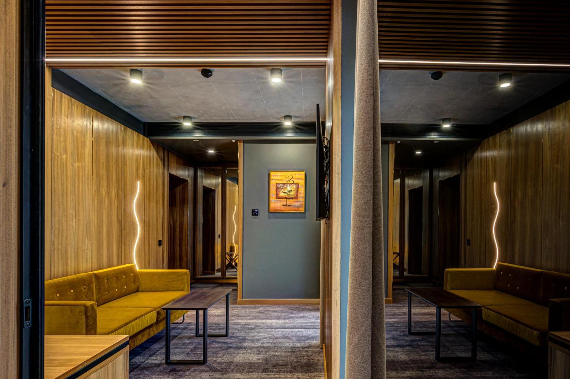 Vibre Hotel 5*