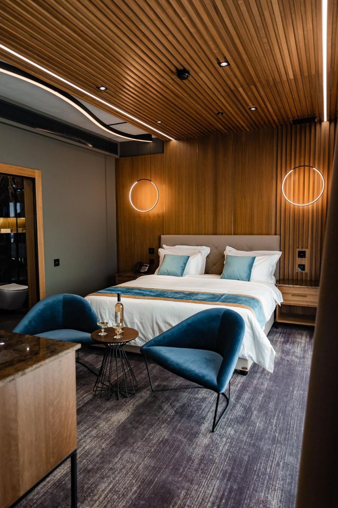 Vibre Hotel 5*